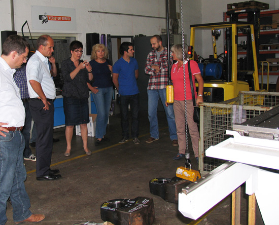 Eine Gruppe des GMR² beim Besuch unserer Werkstatt
